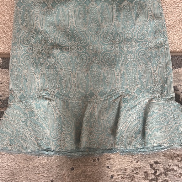 Cute Skirt - Picture 3 of 5